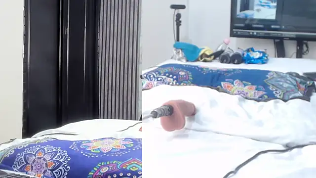 Alani Queen online show from December 2025 07:27:01 PM