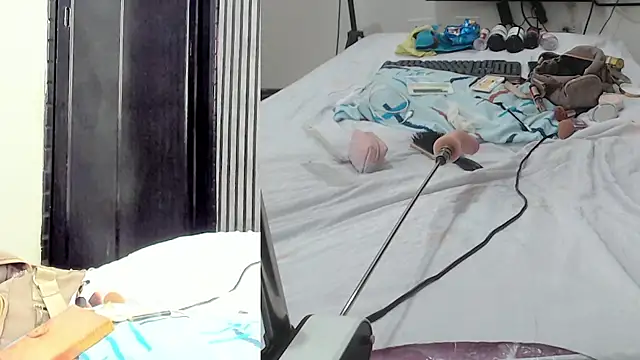 Alani Queen online show from April 2026 07:09:02 PM