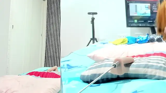 Alani Queen online show from October 2025 07:34:02 PM