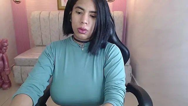 ambar fox s online show from October 2025 03:09:01 AM