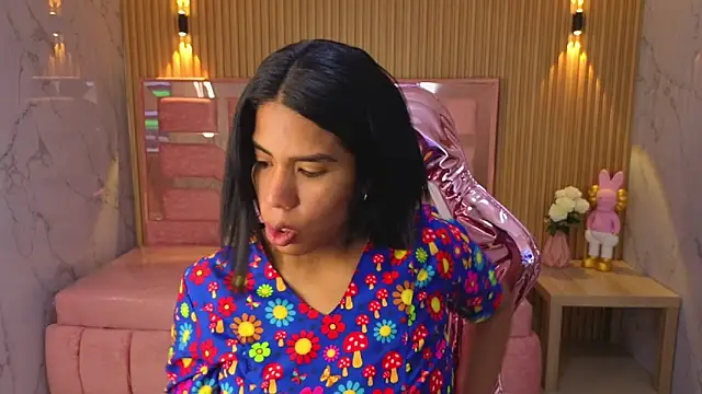 ambar fox s online show from September 2025 08:36:02 PM