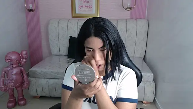 ambar fox s online show from September 2025 03:02:01 AM