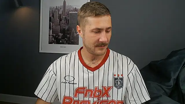 Snapshot of Mr_At_ chatting on October 2025 07:07:02 AM Mr At online show from October 2025 07:07:02 AM