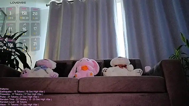 Snapshot of _LittleSammy chatting on June 2026 04:45:02 PM LittleSammy online show from June 2026 04:45:02 PM