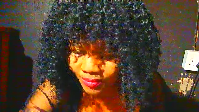 Augustine-Blooomxx online show from November 2025 06:01:02 PM