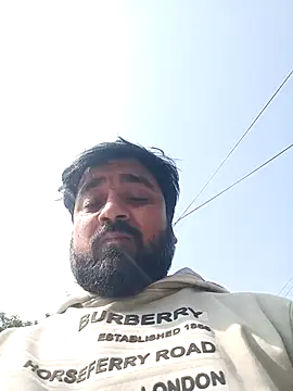 Raju fuckerr online show from February 2026 04:52:01 AM