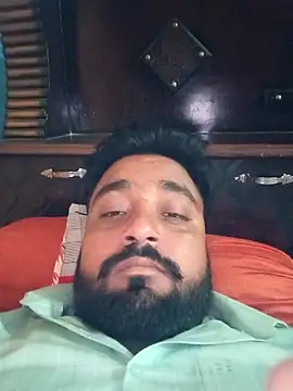 Raju fuckerr online show from October 2025 08:28:01 AM