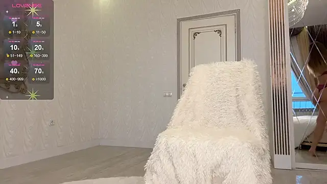 PeachyLina online show from March 2026 04:23:02 AM