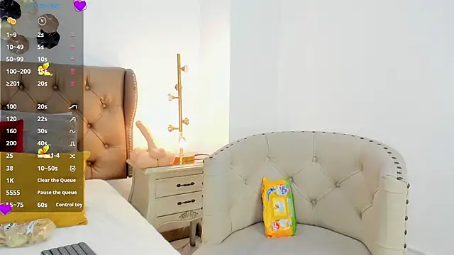 frehia dimou online show from December 2025 02:22:01 AM