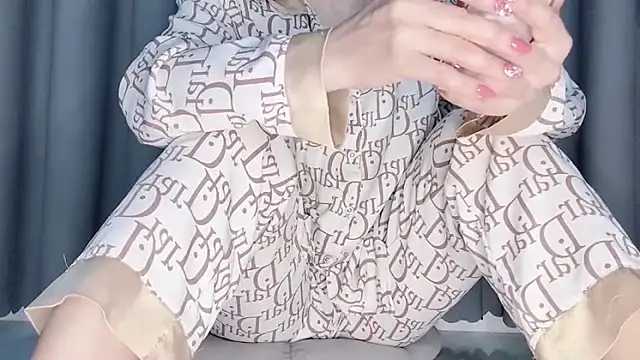   Joy69   online show from December 2025 12:44:02 PM