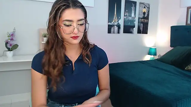 Snapshot of madame_lottie chatting on October 2025 12:35:01 PM madame lottie online show from October 2025 12:35:01 PM