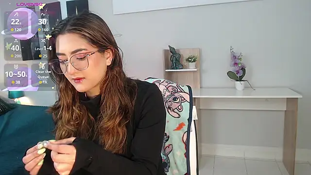 Snapshot of madame_lottie chatting on September 2025 12:34:02 PM madame lottie online show from September 2025 12:34:02 PM