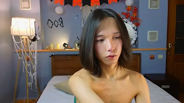 Snapshot of okerriella chatting on November 2025 01:16:02 PM okerriella online show from November 2025 01:16:02 PM