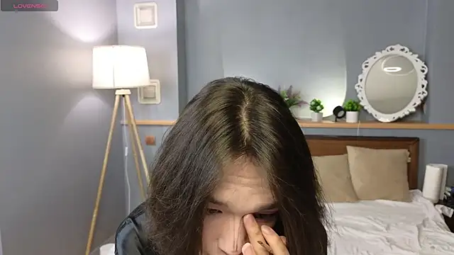 Snapshot of okerriella chatting on October 2025 01:52:01 PM okerriella online show from October 2025 01:52:01 PM