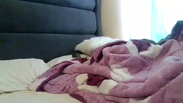 Snapshot of PrittyLady chatting on October 2025 06:01:02 AM PrittyLady online show from October 2025 06:01:02 AM