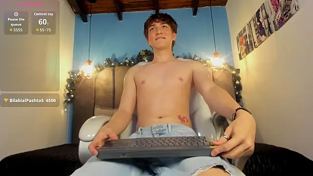 Snapshot of Oscar_and_dani chatting on November 2025 03:38:01 AM Oscar and dani online show from November 2025 03:38:01 AM