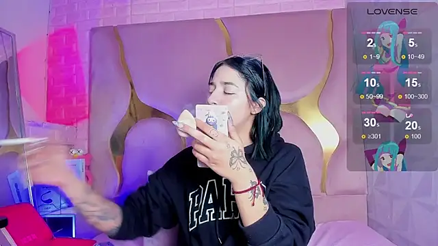 Niina Sissy online show from March 2026 04:49:01 AM