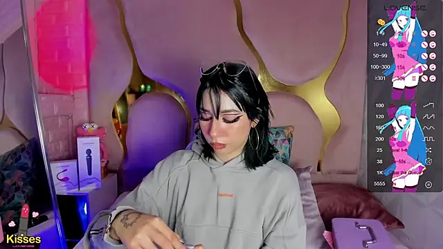 Niina Sissy online show from March 2026 03:46:01 AM