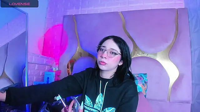 Niina Sissy online show from April 2026 04:52:02 AM