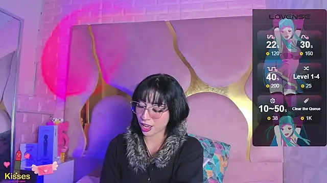 Niina Sissy online show from April 2026 02:01:01 AM