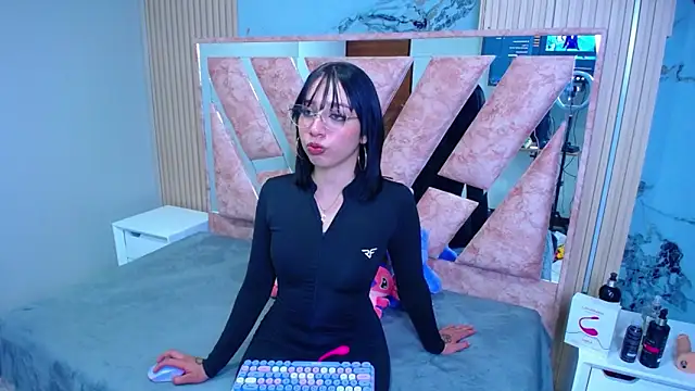 Snapshot of Niina_Sissy chatting on December 2025 06:29:01 AM Niina Sissy online show from December 2025 06:29:01 AM