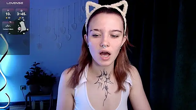 Snapshot of Elastikiss chatting on September 2025 02:39:01 AM Elastikiss online show from September 2025 02:39:01 AM