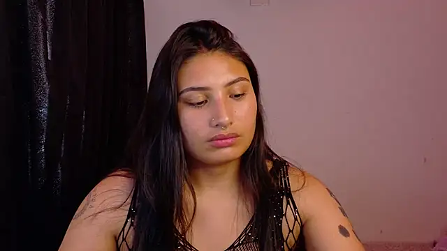 Snapshot of Linda_andrew chatting on April 2026 06:58:02 PM Linda andrew online show from April 2026 06:58:02 PM