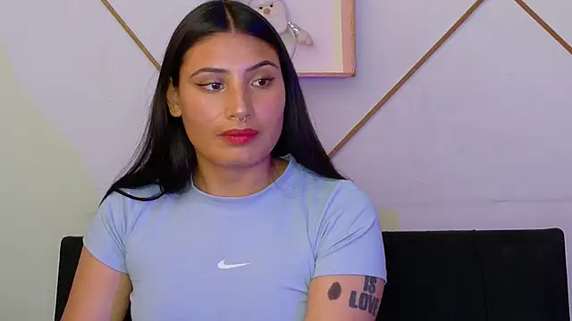 Linda andrew online show from December 2025 06:22:01 PM