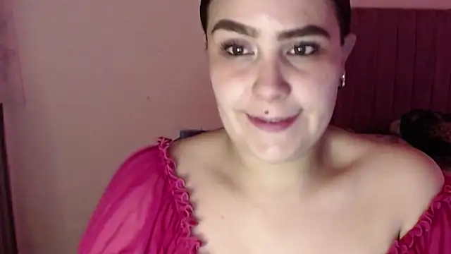 Snapshot of Salma_deep chatting on November 2025 06:13:02 PM Salma deep online show from November 2025 06:13:02 PM