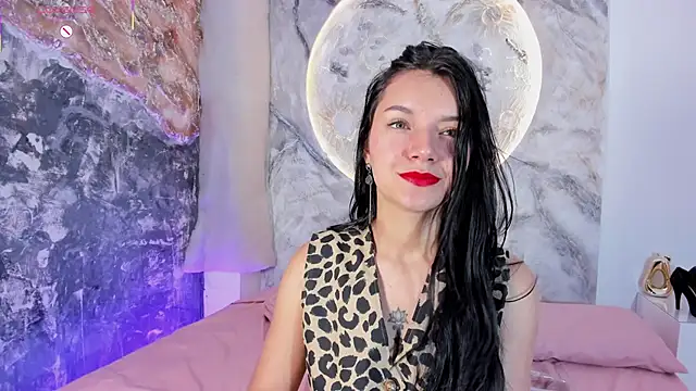 RoxanaBorns  online show from November 2025 12:43:01 PM