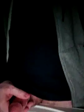 Snapshot of Lewisbbb chatting on November 2025 08:29:02 AM Lewisbbb online show from November 2025 08:29:02 AM