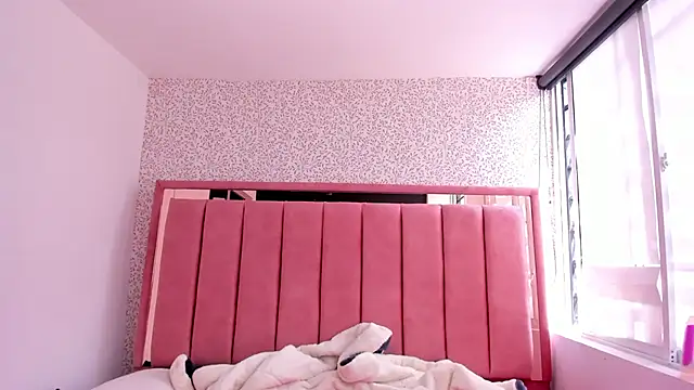 Hanna Lee   online show from November 2025 03:38:02 PM