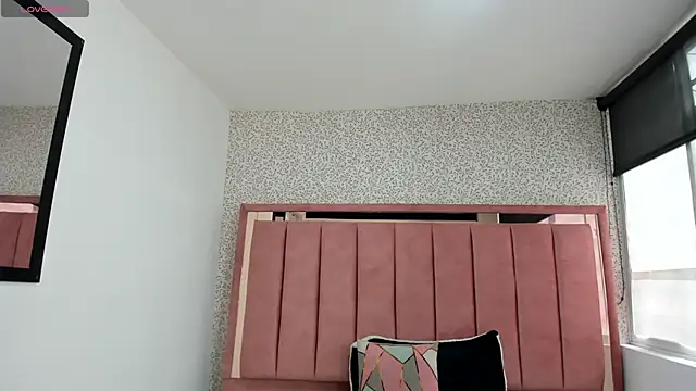 Hanna Lee   online show from March 2026 08:04:01 PM