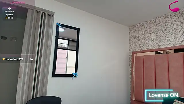 Hanna Lee   online show from March 2026 08:32:01 PM