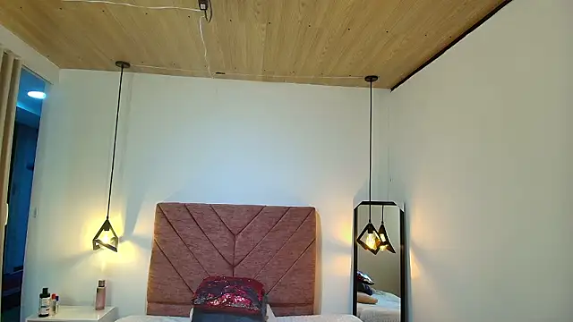 Hanna Lee   online show from February 2026 10:10:01 PM