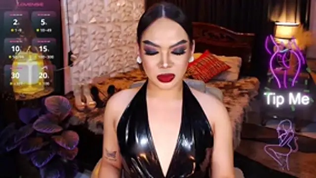 Snapshot of GODDESSHUGECOCKANDREA chatting on May 2026 05:16:01 PM GODDESSHUGECOCKANDREA online show from May 2026 05:16:01 PM