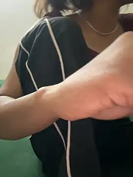 kissujaan online show from November 2025 07:08:02 PM