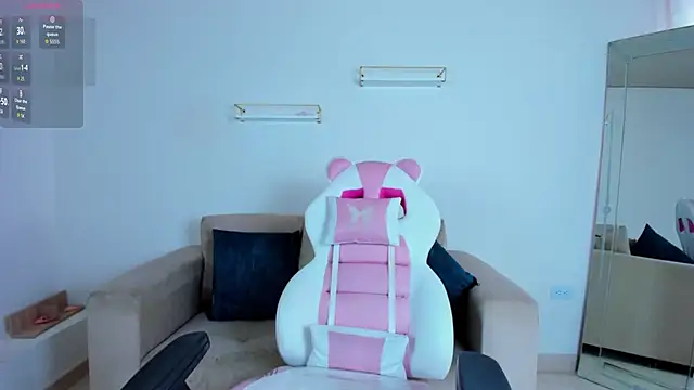 april smiith online show from February 2026 12:13:02 PM