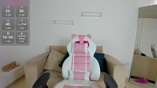 april smiith online show from February 2026 01:10:01 PM