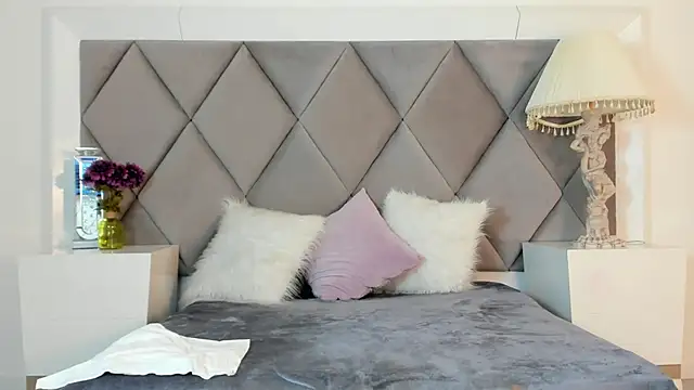 GiadaRizzo online show from October 2025 03:33:02 PM