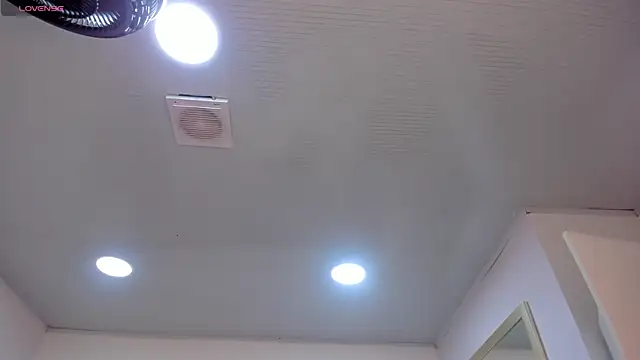 im Lorena online show from April 2026 07:10:02 PM