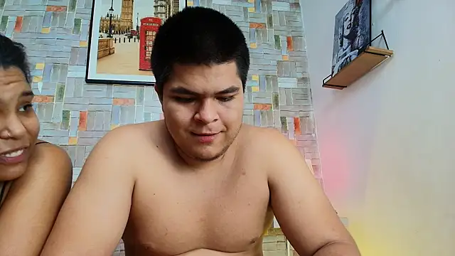 naomi campbel  online show from December 2025 02:13:02 AM