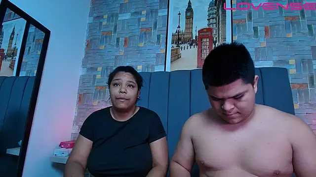 naomi campbel  online show from March 2026 02:41:01 PM