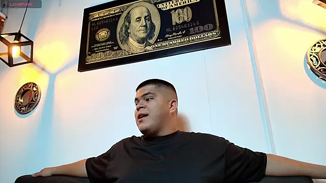 naomi campbel  online show from February 2026 08:38:01 PM