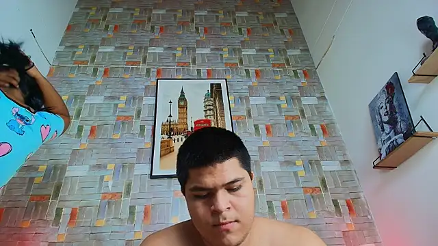 naomi campbel  online show from December 2025 09:07:02 PM