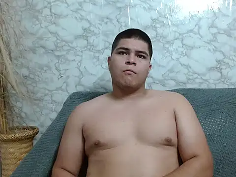 naomi campbel  online show from November 2025 08:31:01 PM