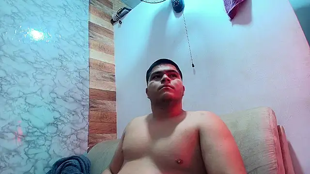 naomi campbel  online show from February 2026 02:05:01 PM