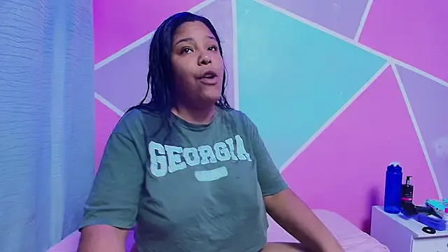 naomi campbel  online show from April 2026 01:52:01 PM