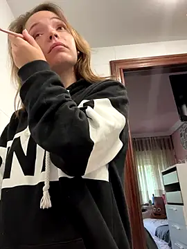 Wildmaca online show from October 2025 08:33:02 AM