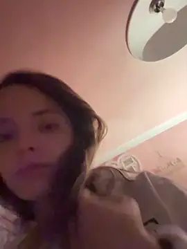 Snapshot of Wildmaca chatting on December 2025 11:07:01 PM Wildmaca online show from December 2025 11:07:01 PM